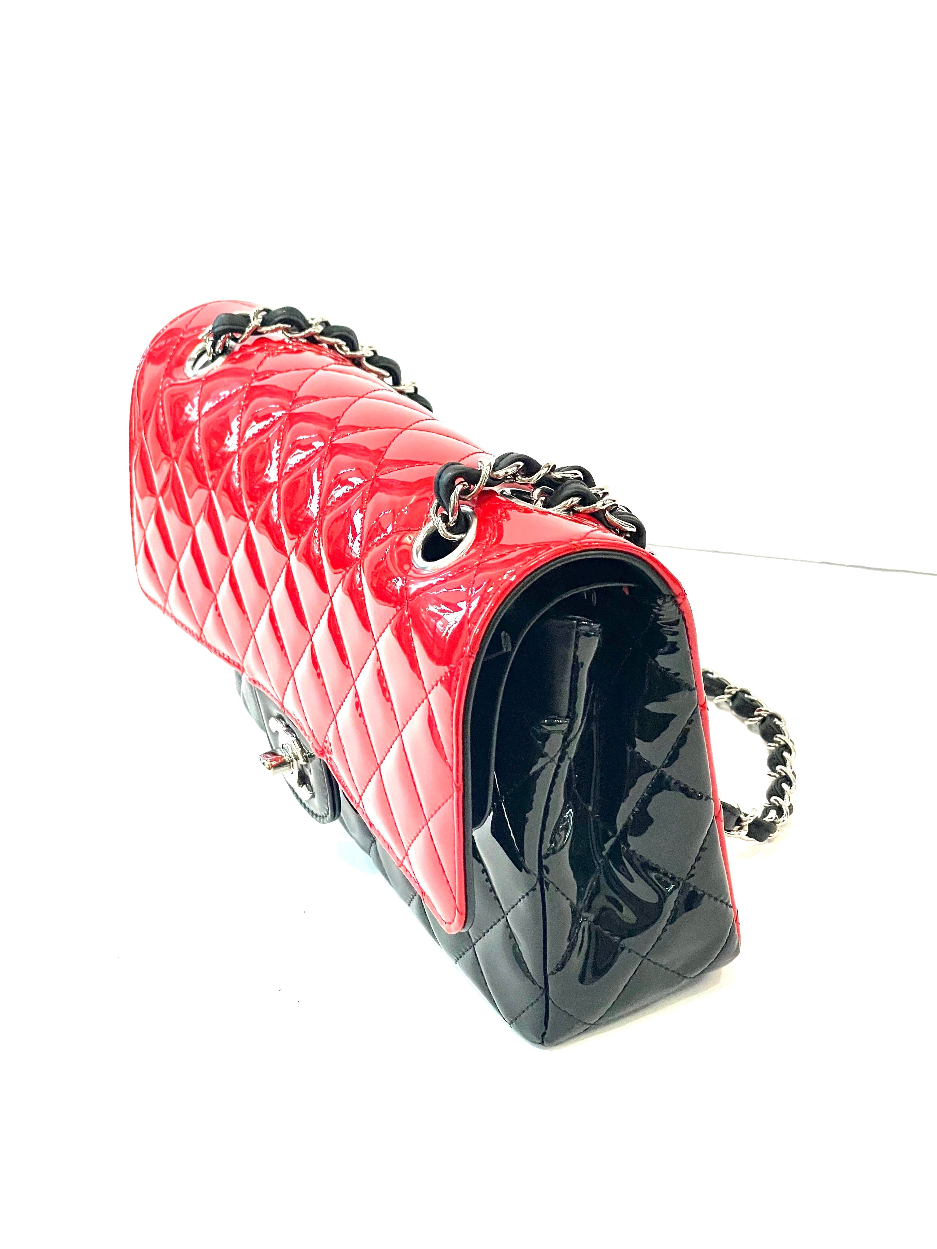 CHANEL QUILTED PATENT BI-COLOR MEDIUM CLASSIC DOUBLE FLAP BAG