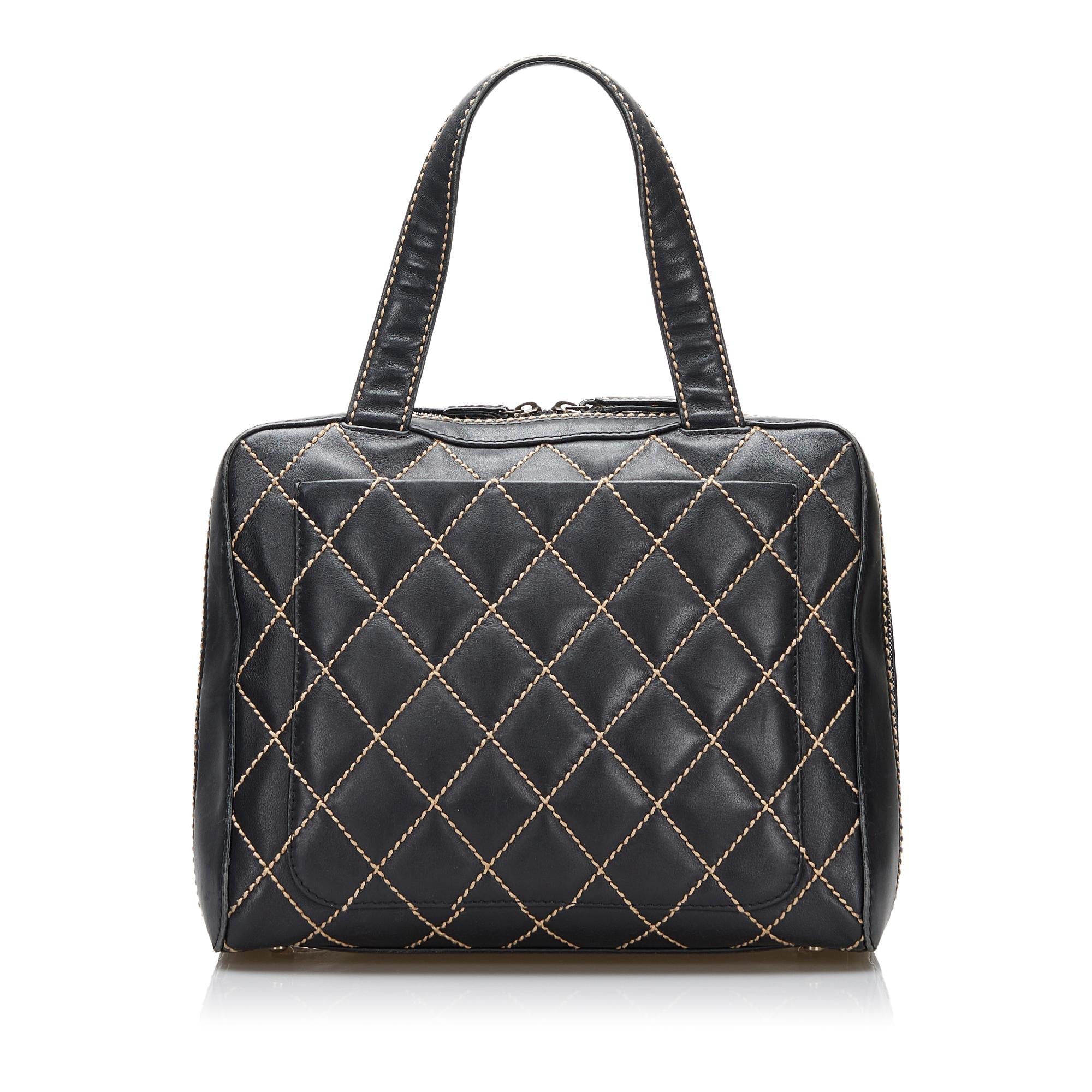 Chanel Wild Stitch Leather Handbag (SHG-FqQKaO)