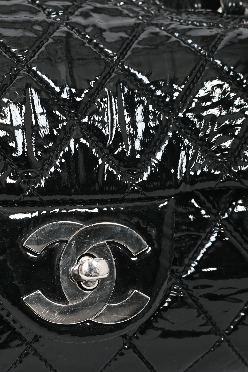 Pre-loved Chanel™ 2008/2009 Black Patent Leather Classic CC Flap Bag