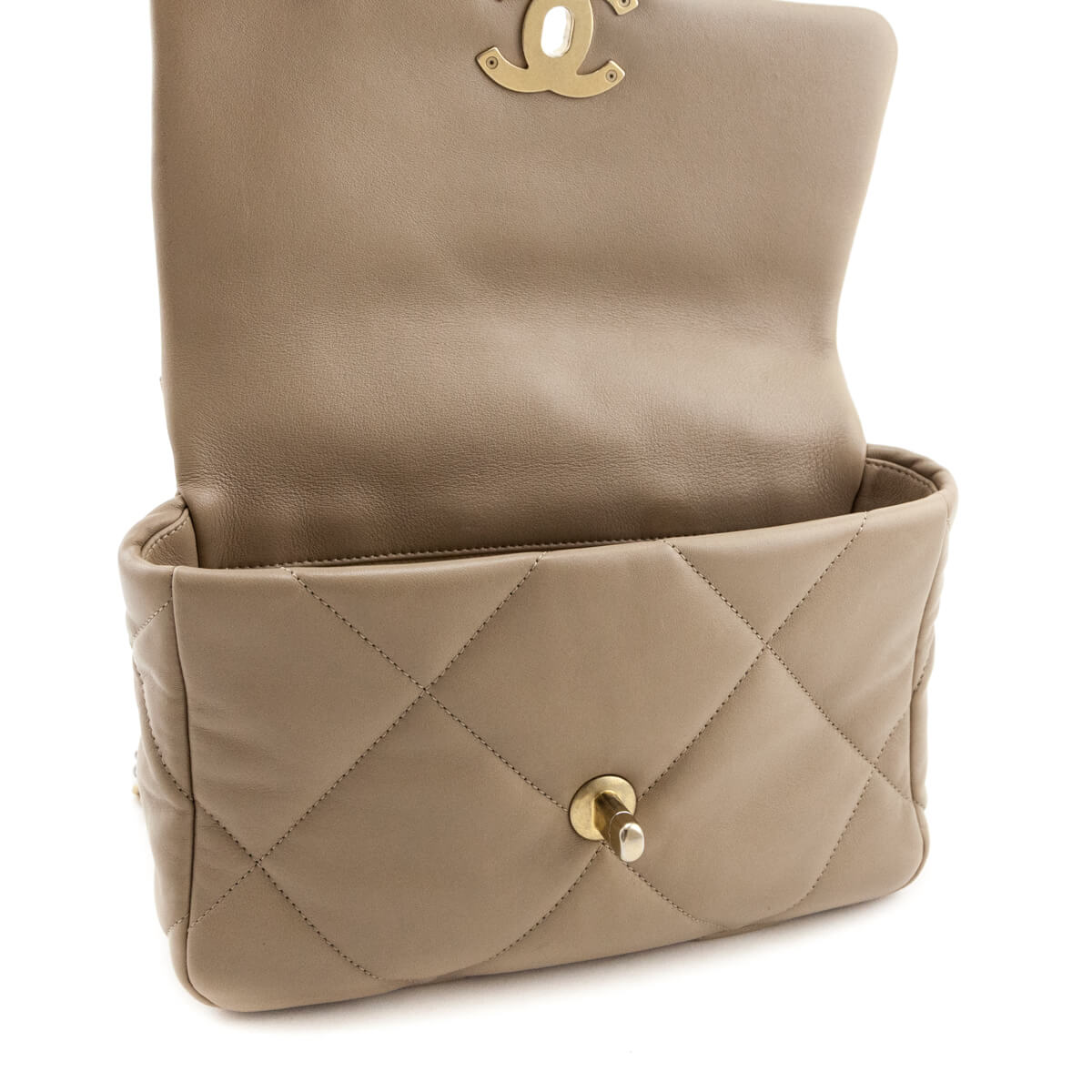Chanel Beige Lambskin Quilted Medium Chanel 19