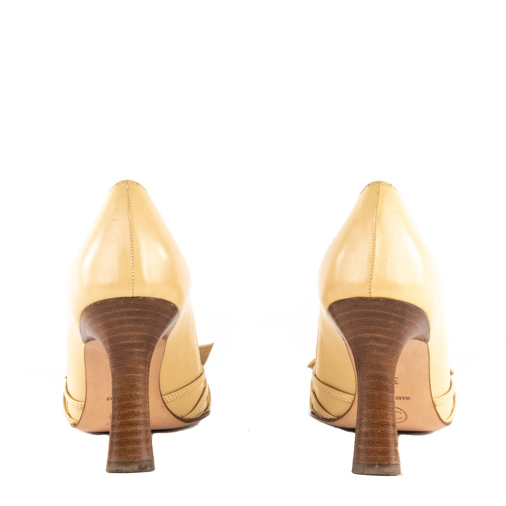 Chanel Beige Leather Bow CC Sandals Size US 6.5 | EU 36.5