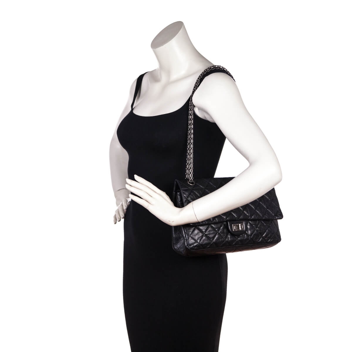 Chanel Black Quilted Aged Calfskin 2.55 Reissue 226 Flap Bag