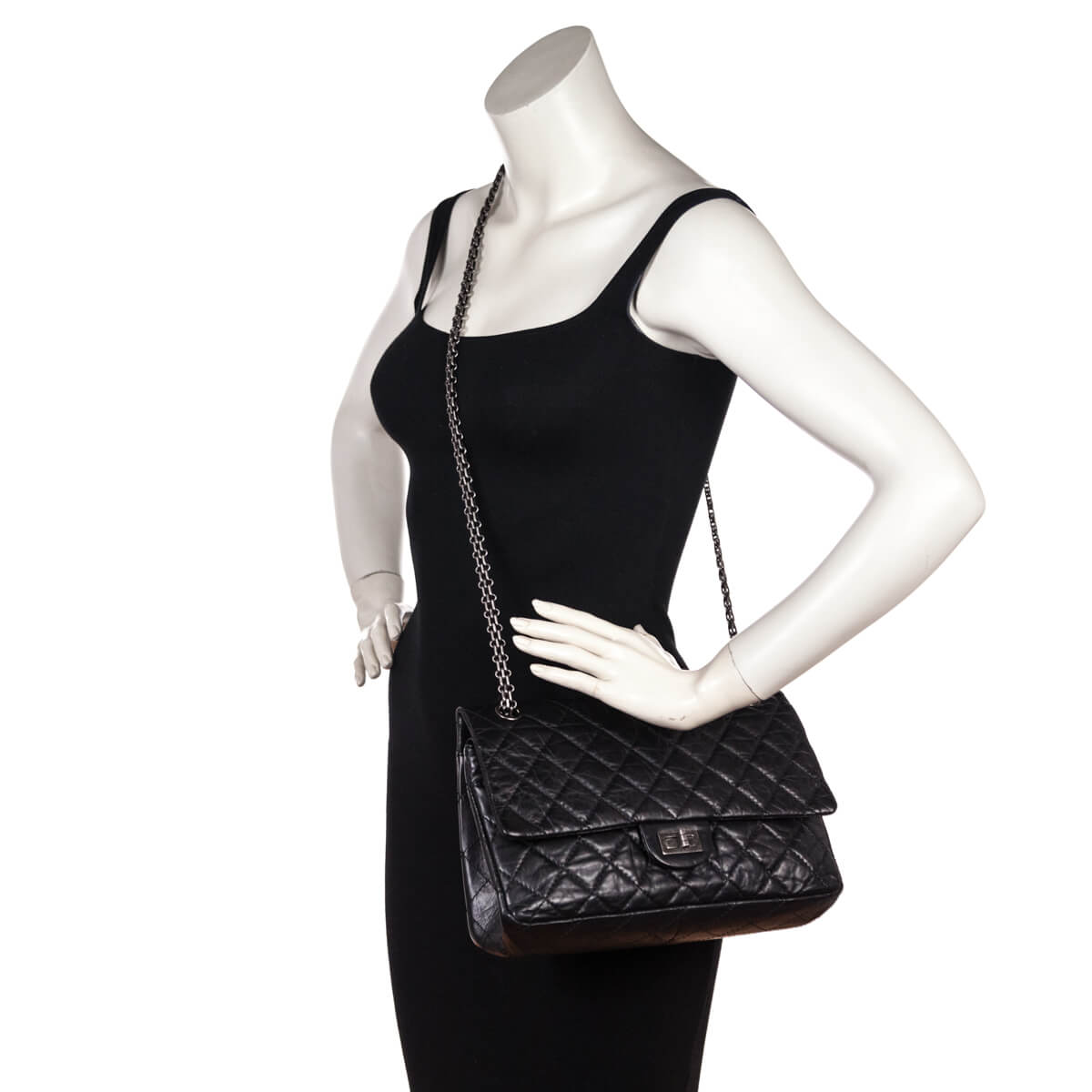 Chanel Black Quilted Aged Calfskin 2.55 Reissue 226 Flap Bag