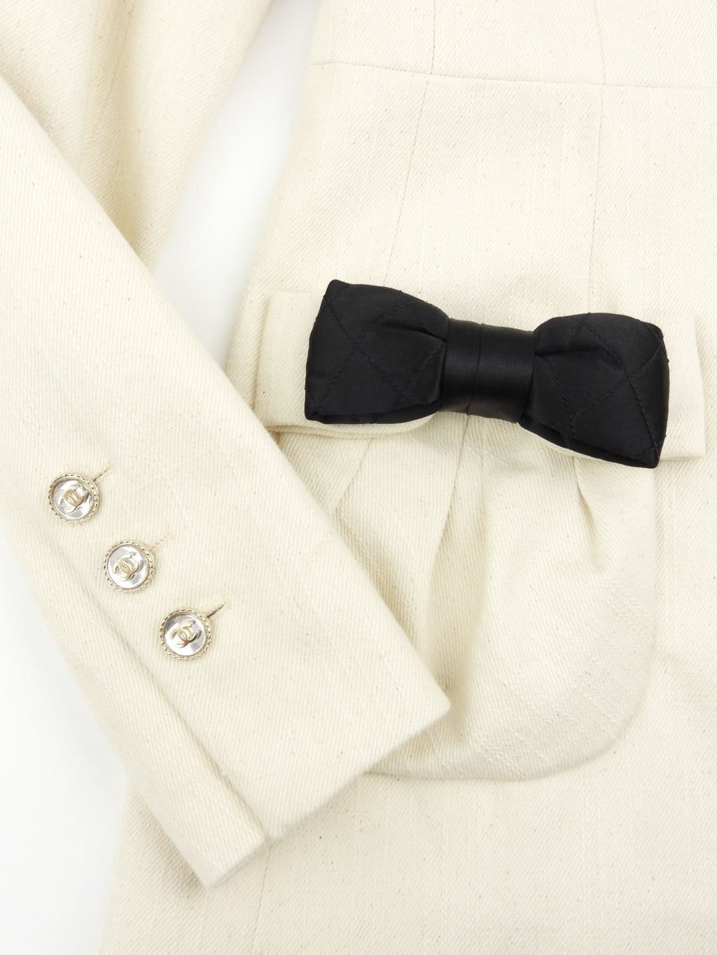 Chanel 21S Ecru Cotton Jacket with Silk  Satin Bow Accents- FR38