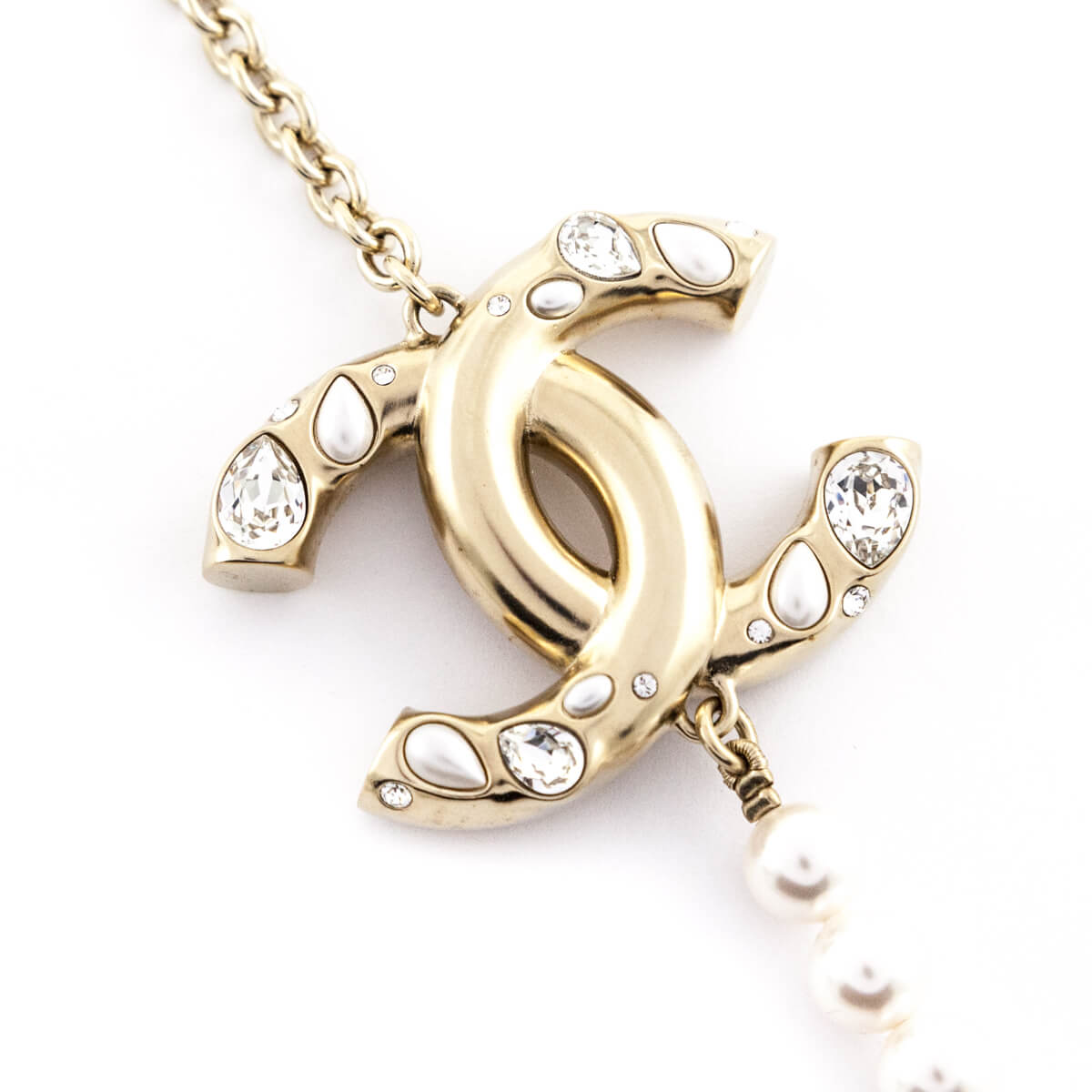 Chanel Faux Pearl & Chain CC Necklace