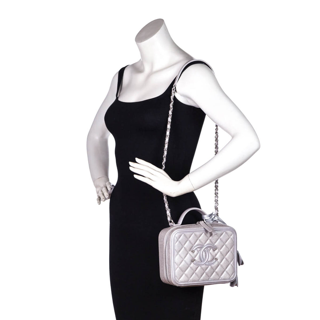 Chanel Metallic Silver Caviar Quilted Medium CC Filigree Vanity Case