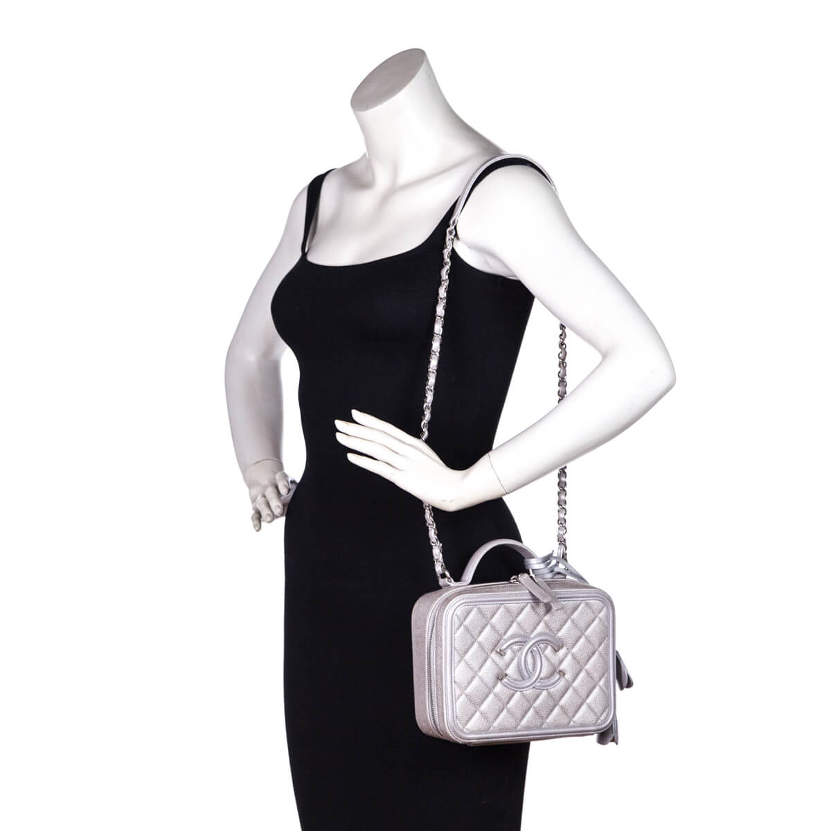 Chanel Metallic Silver Caviar Quilted Medium CC Filigree Vanity Case