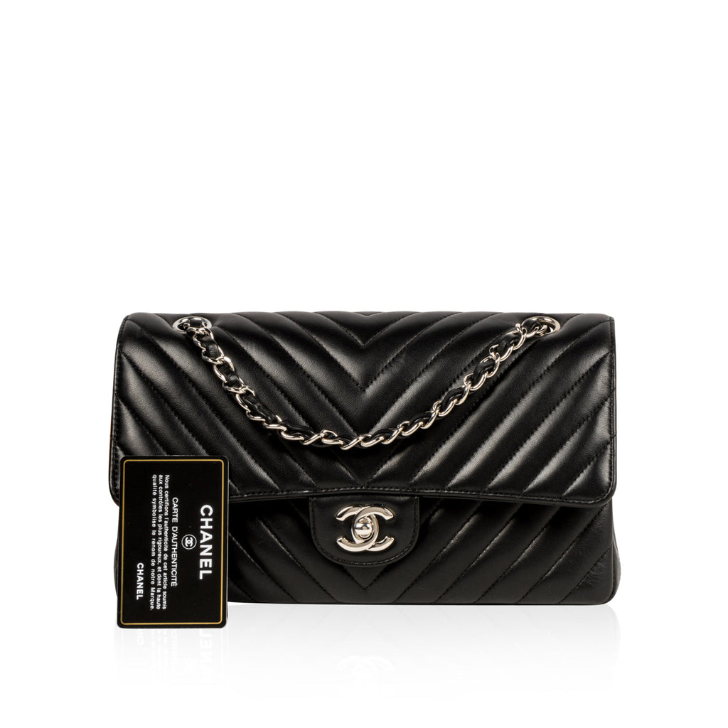 Chanel Classic Flap Bag - Medium - Chevron