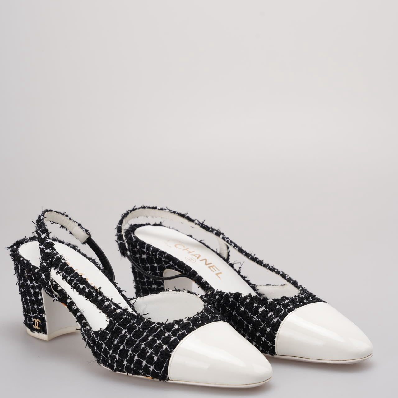 Chanel Black Tweed Slingback Pumps With White Cap Toe 38.5