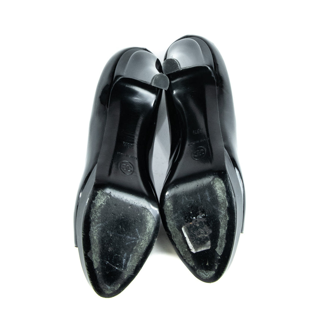 Chanel Black & White Patent Cap Toe Platform Pumps Size US 8.5 | EU 38.5