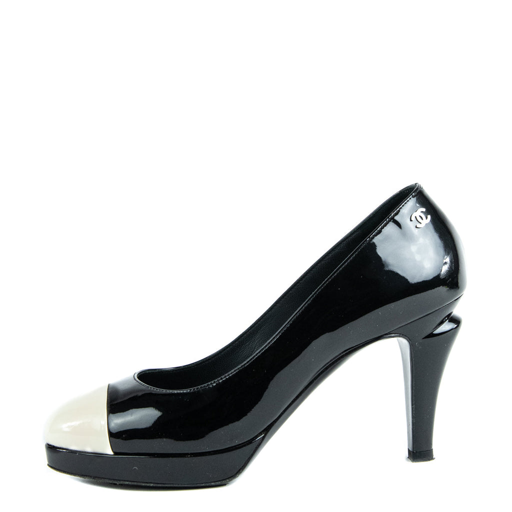 Chanel Black & White Patent Cap Toe Platform Pumps Size US 8.5 | EU 38.5