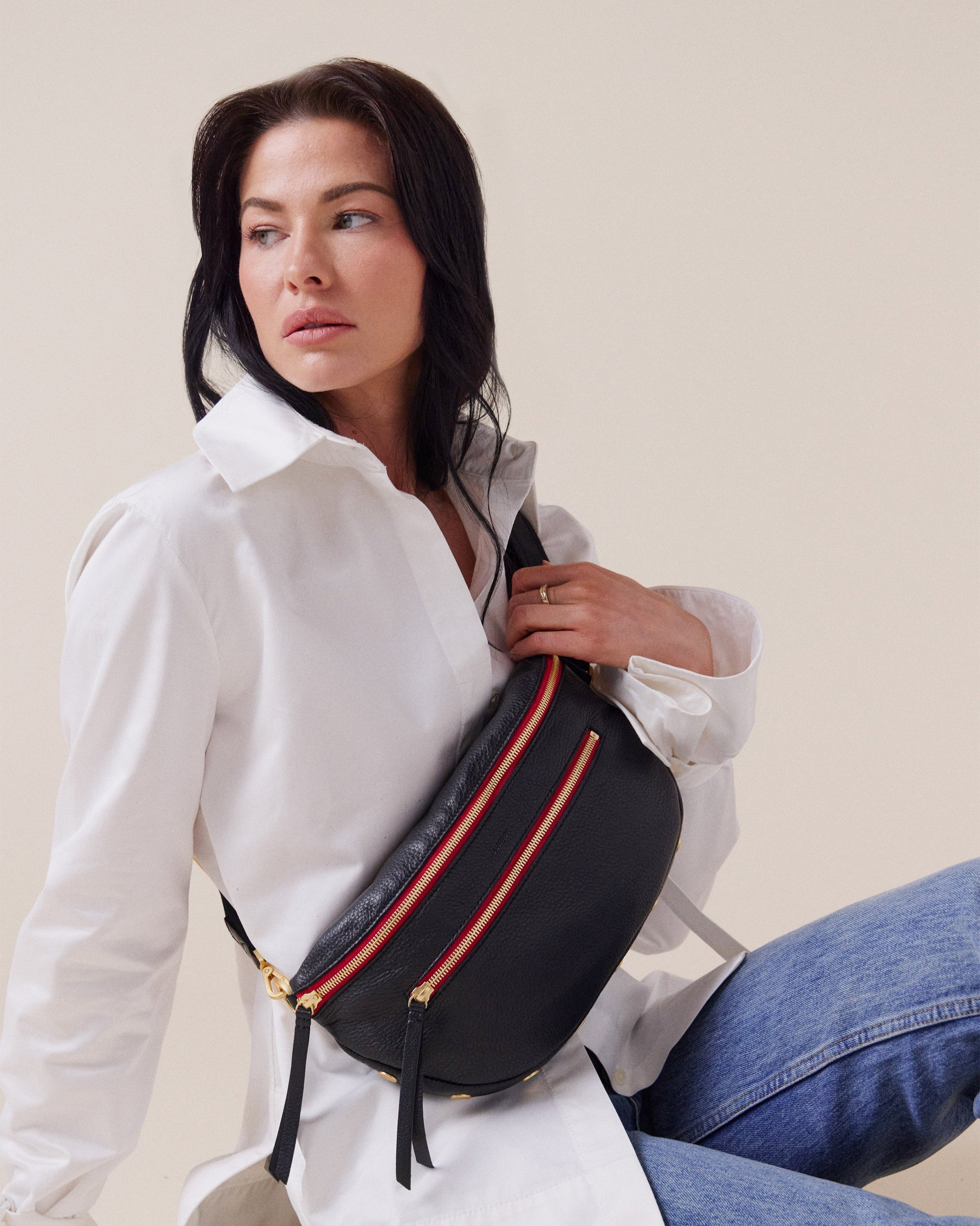 Charles Crossbody | Black/Brushed Gold Red Zip | Lrg