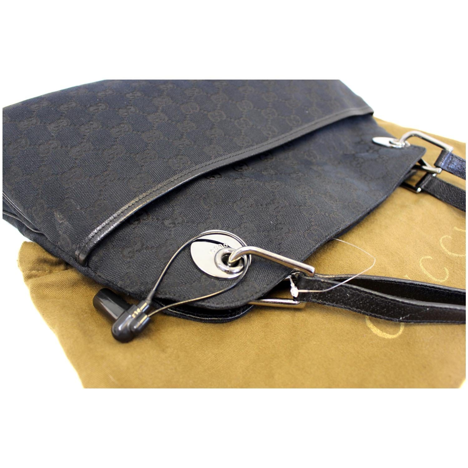 GUCCI GG Monogram Medium Eclipse Shoulder Bag Black