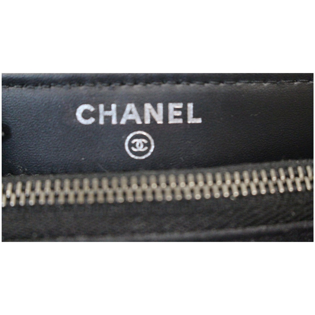 CHANEL Reissue Lucky Charm Quilted Leather Chain Crossbody Clutch Bag Black