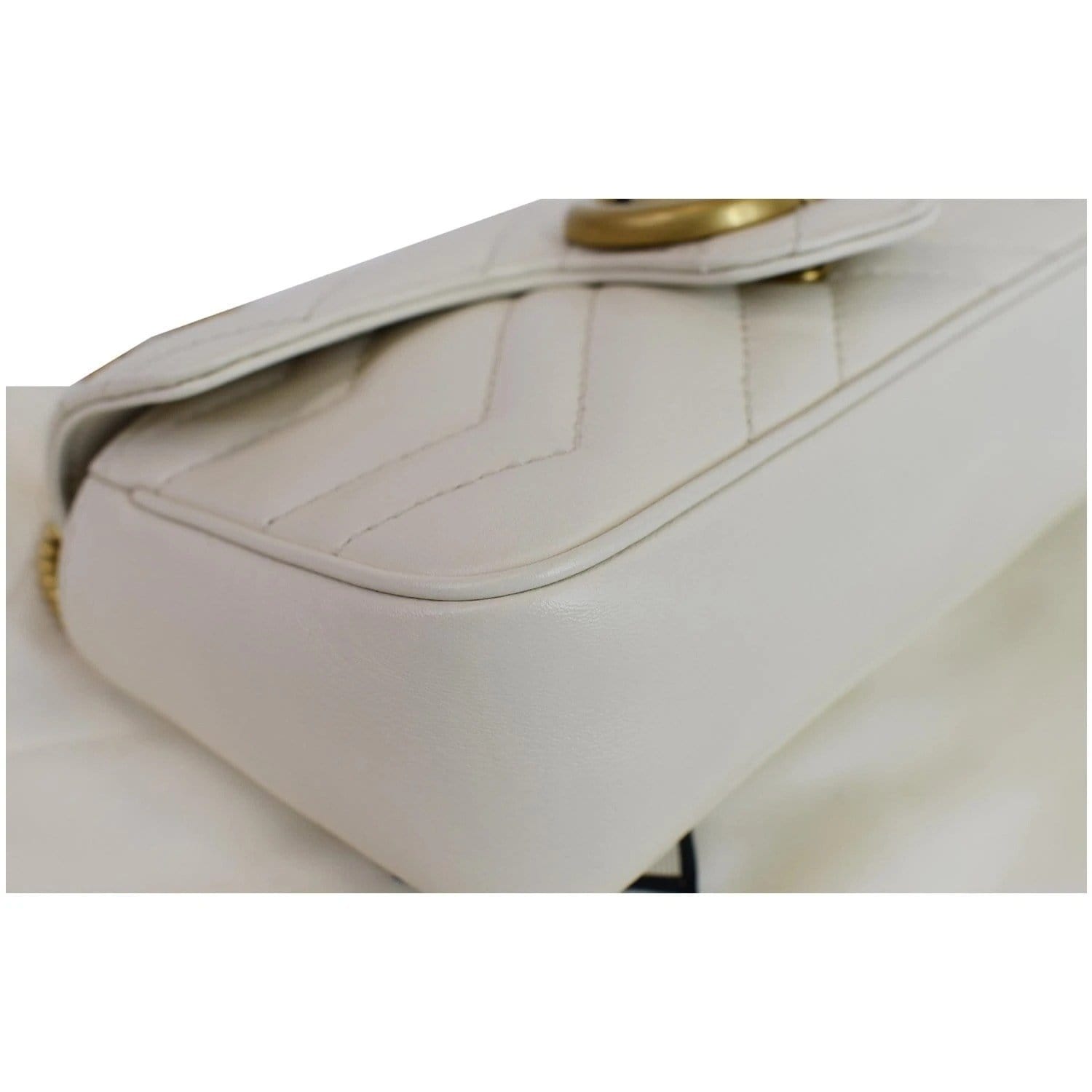 GUCCI GG Marmont Super Mini Matelasse Leather Shoulder Bag White 476433