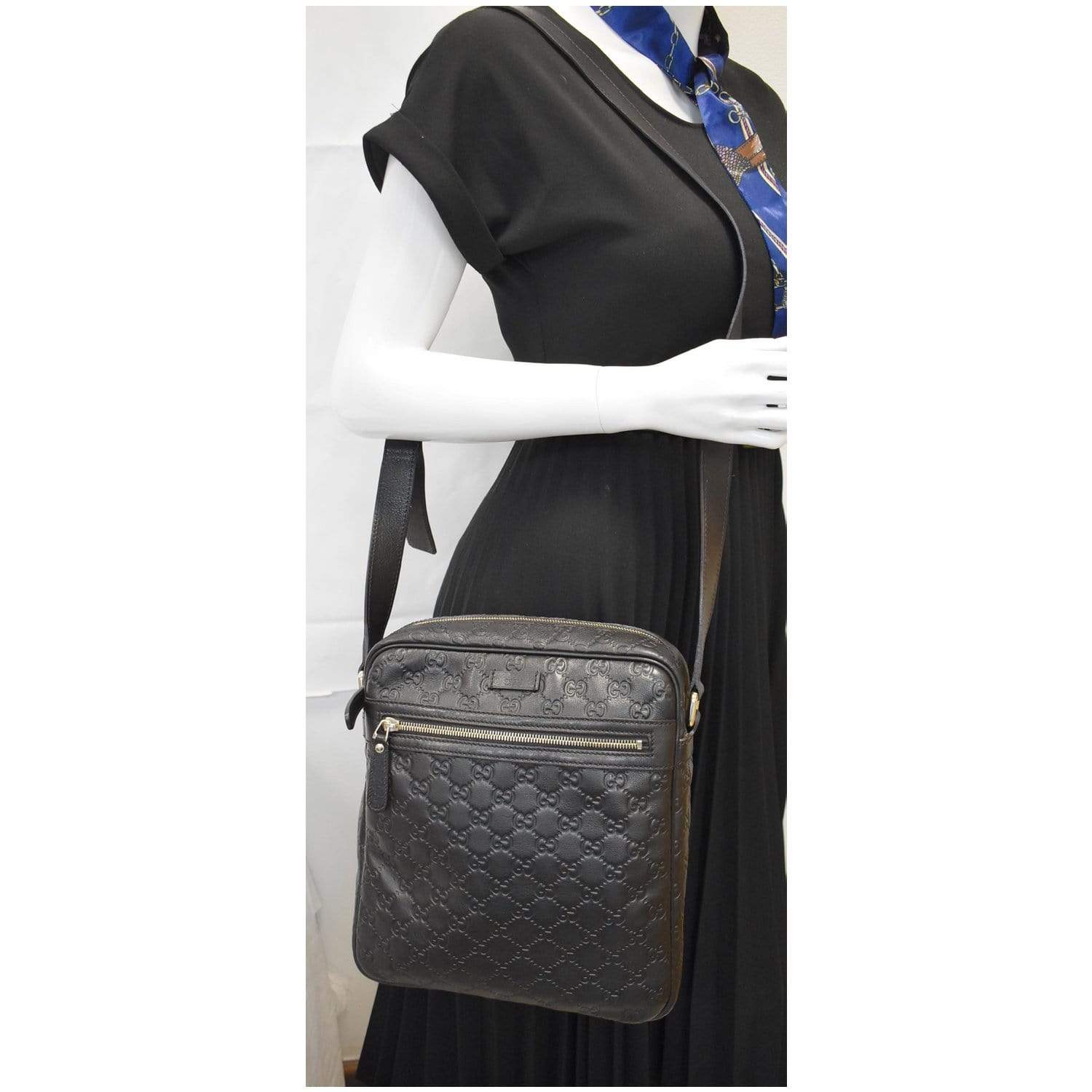 GUCCI Guccissima Leather Messenger Bag Black 201448