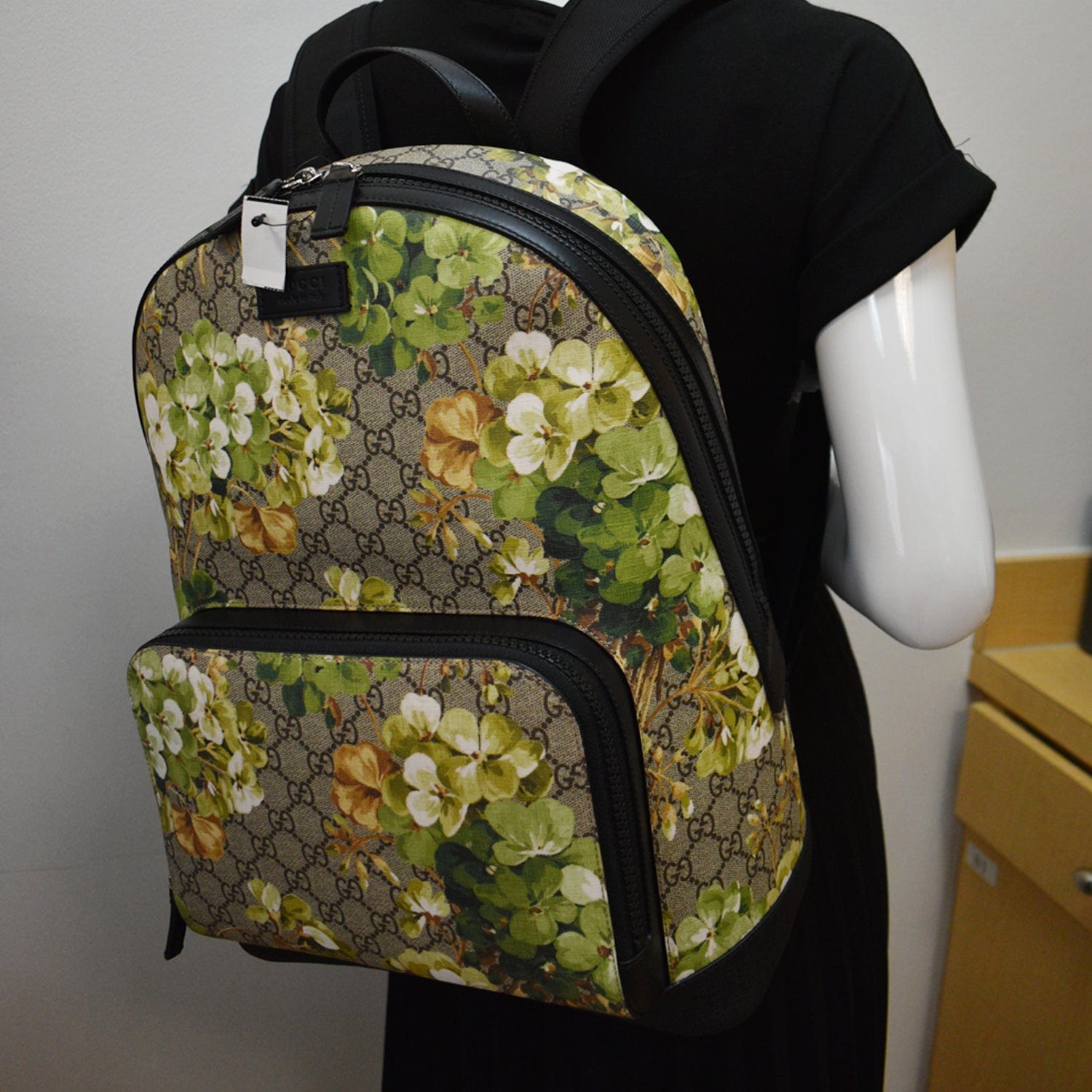 GUCCI Blooms GG Supreme Monogram Backpack Beige 406370