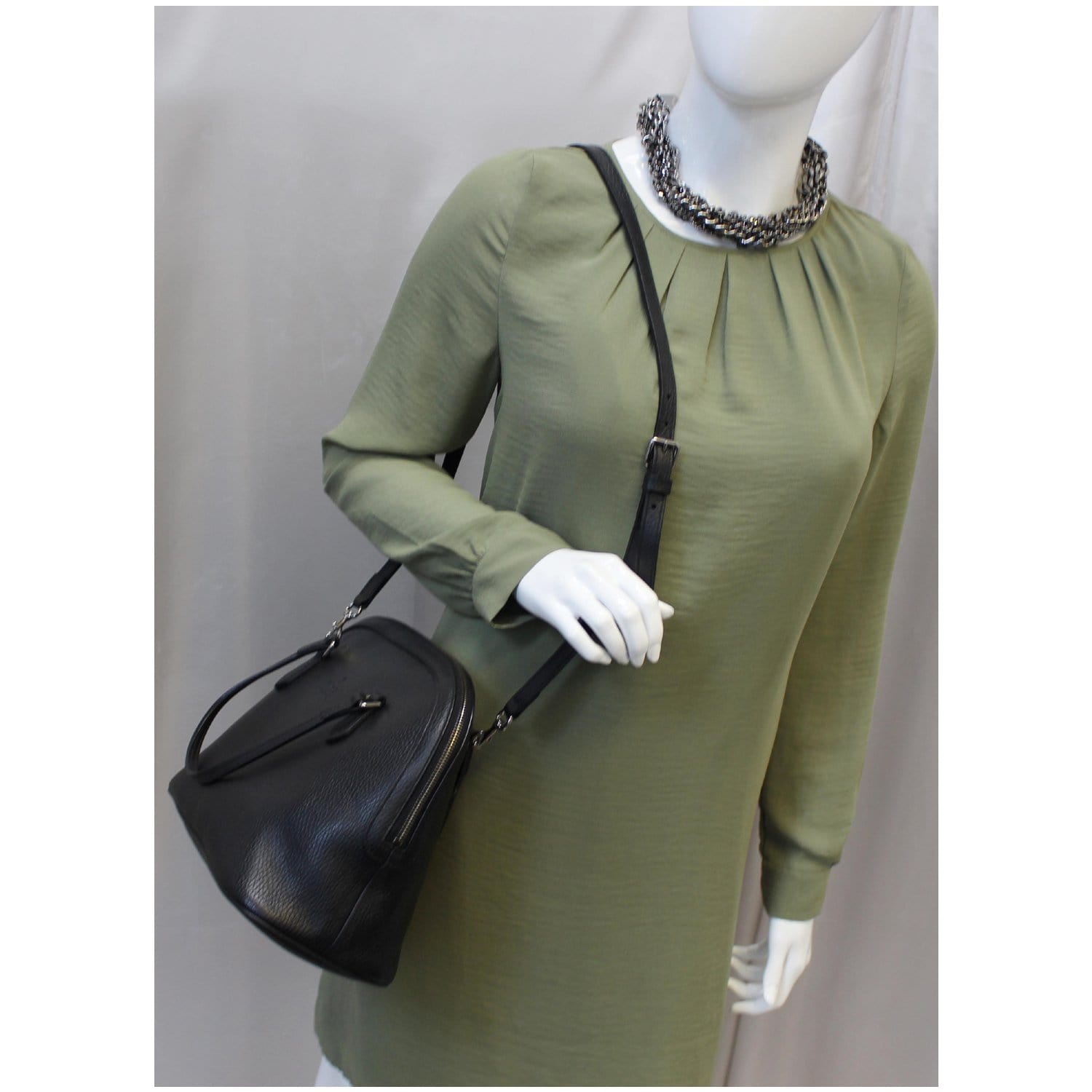 GUCCI Dome Leather Crossbody Bag Black 420023
