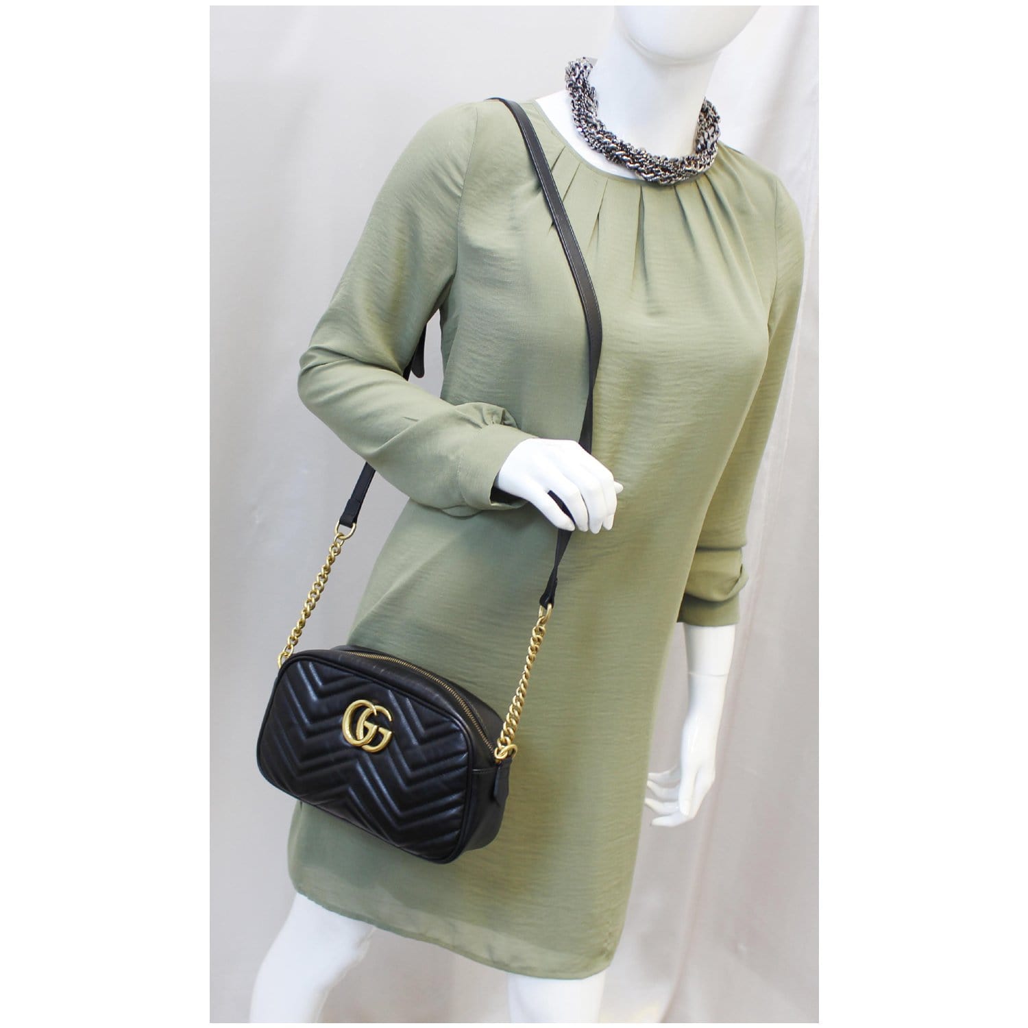 GUCCI GG Marmont Matelasse Small Leather Crossbody Bag Black