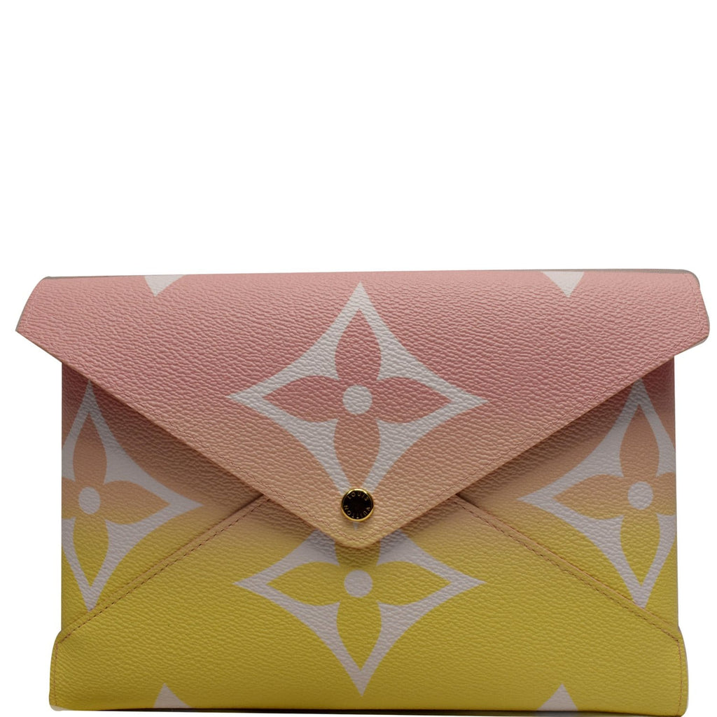 LOUIS VUITTON By The Pool Kirigami Large Monogram Giant Clutch Light Pink