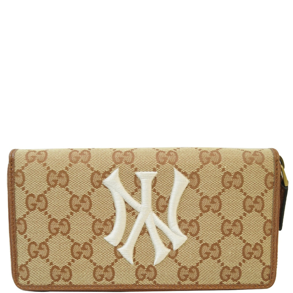 GUCCI Zip Around NY New York Yankees Patch Wallet Beige 547791 - Last Call