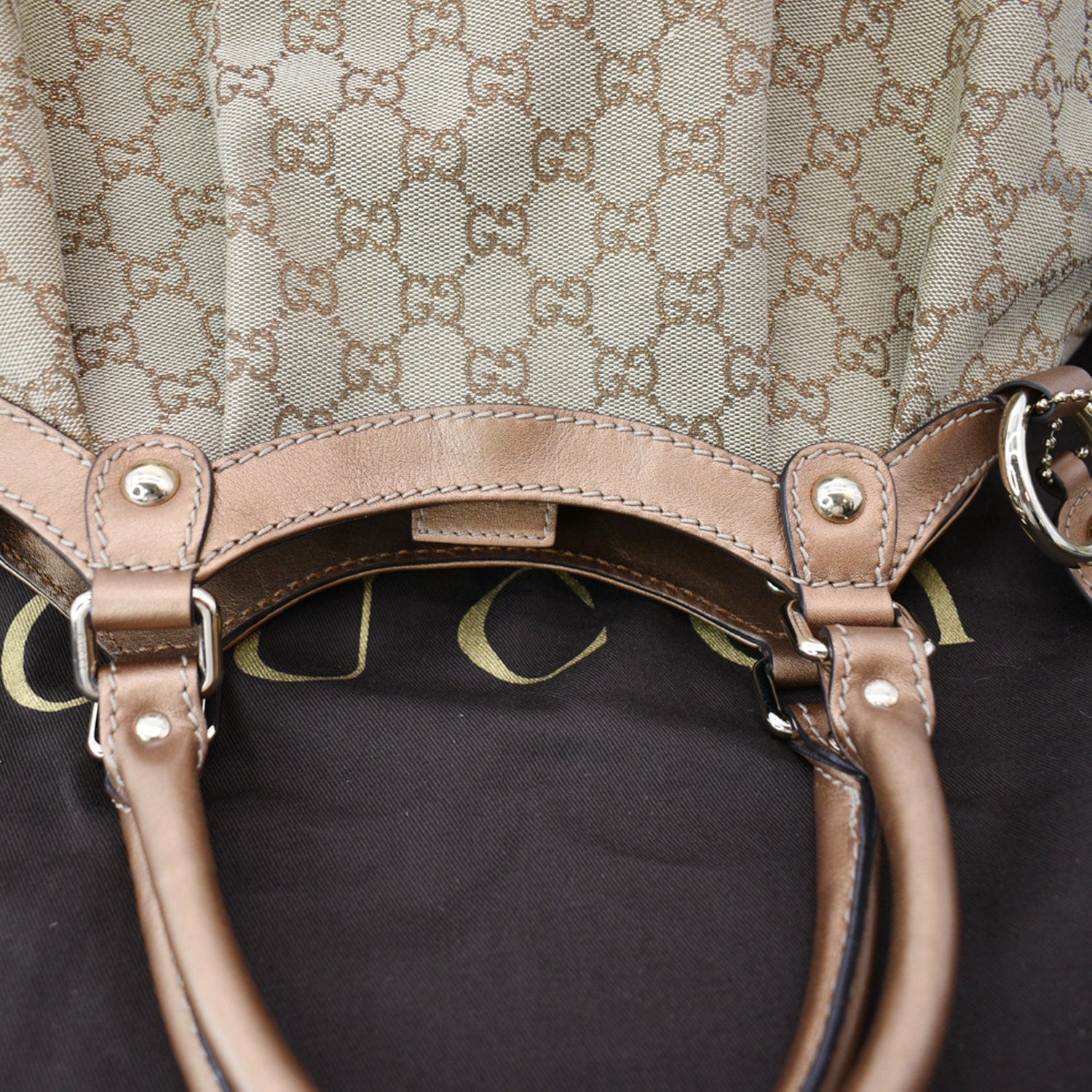 GUCCI Sukey Medium GG Canvas Tote Bag Beige 211944