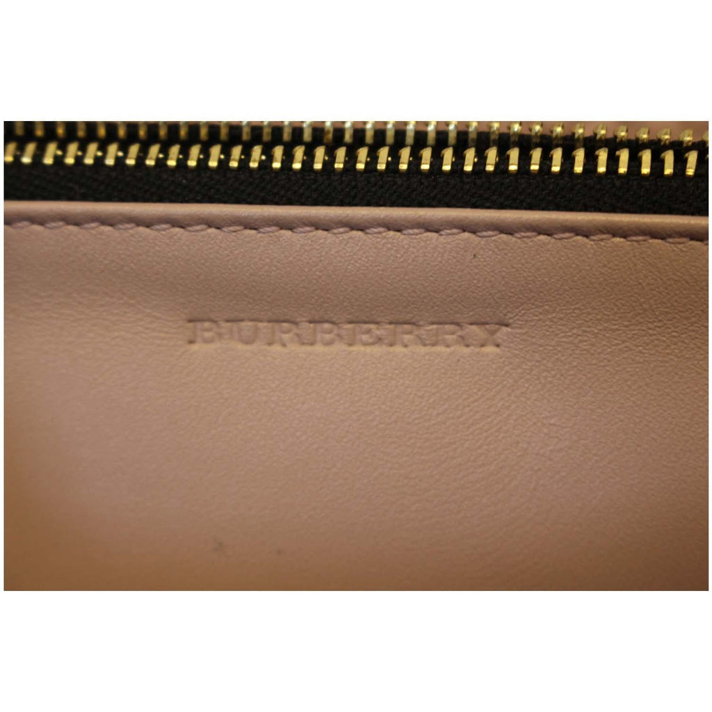 BURBERRY Signature Grain Madison Small Clutch Bag
