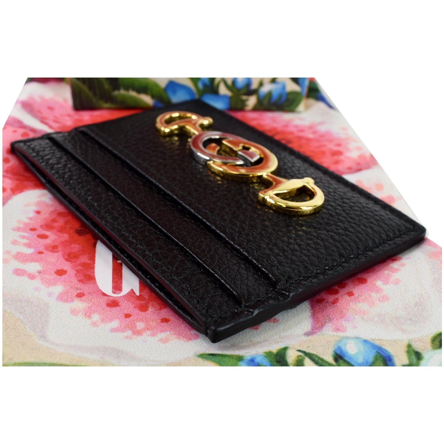 GUCCI Zumi Grainy Leather  Case Black 570679