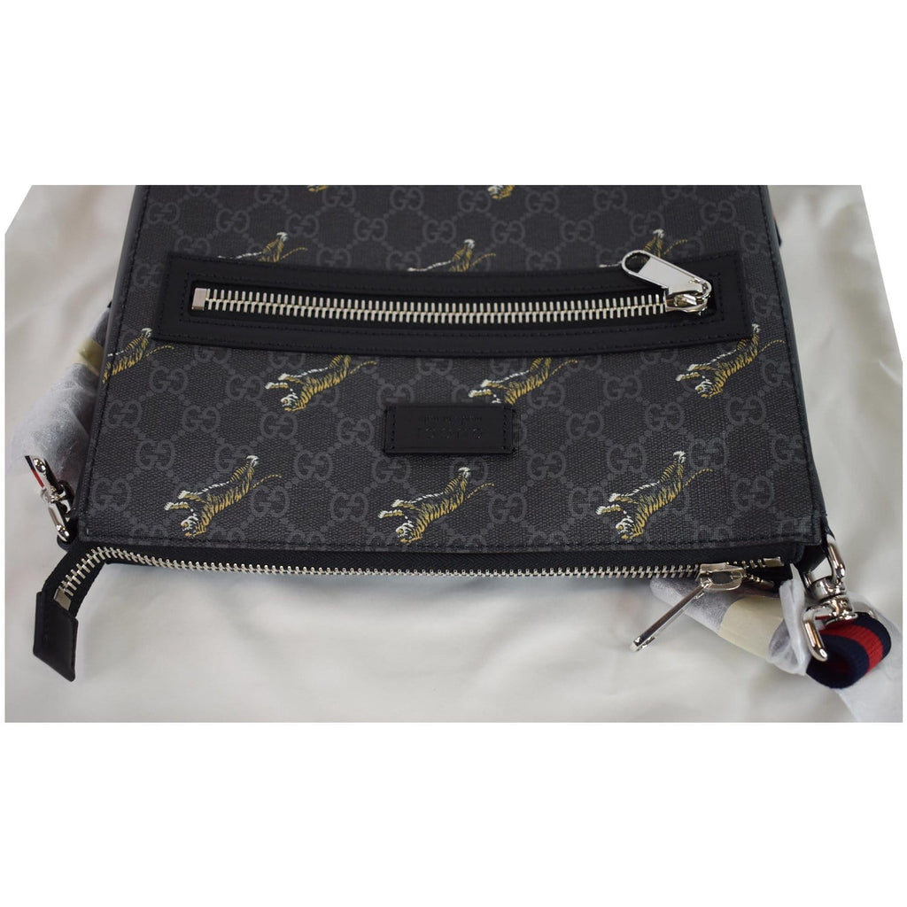 GUCCI Bestiary Tigers GG Supreme Square Messenger Bag Black 474137