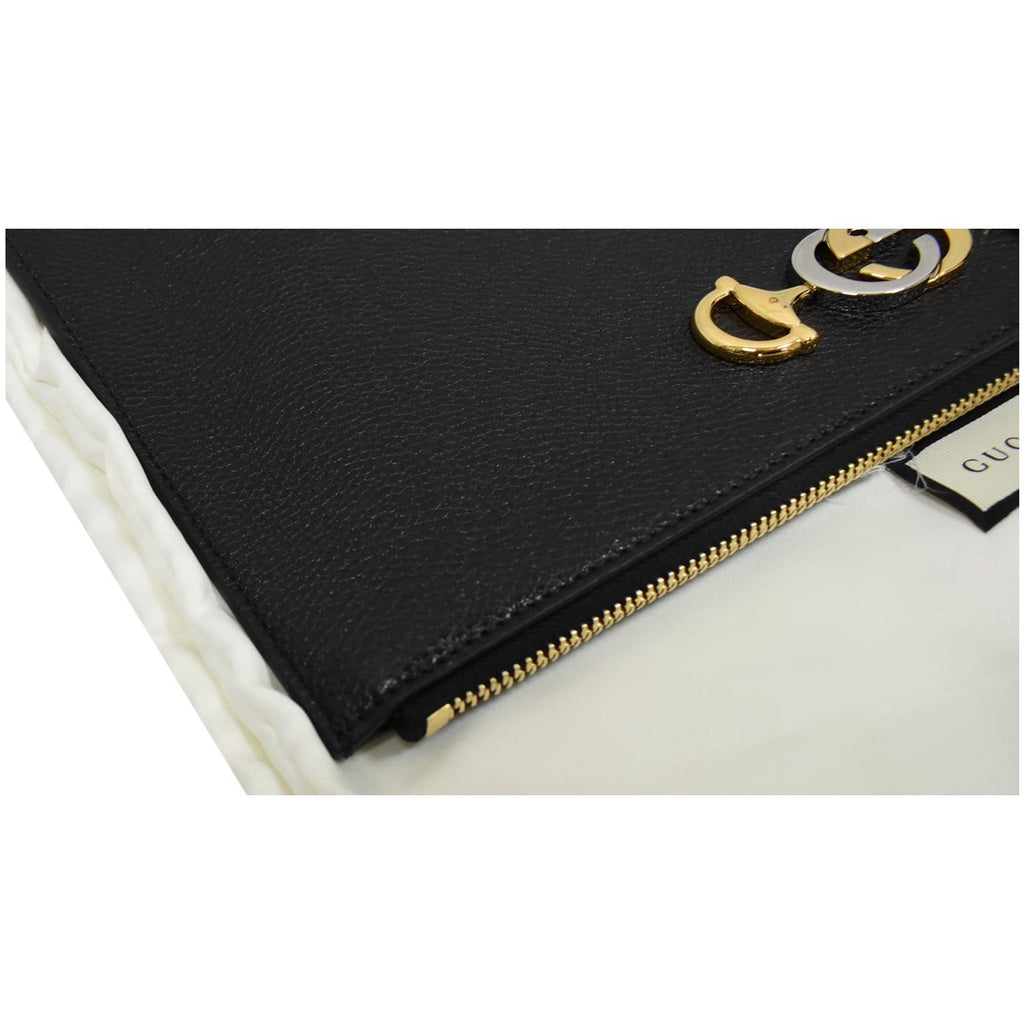 GUCCI Zumi Grainy Leather Pouch Black 570728 - 25% OFF