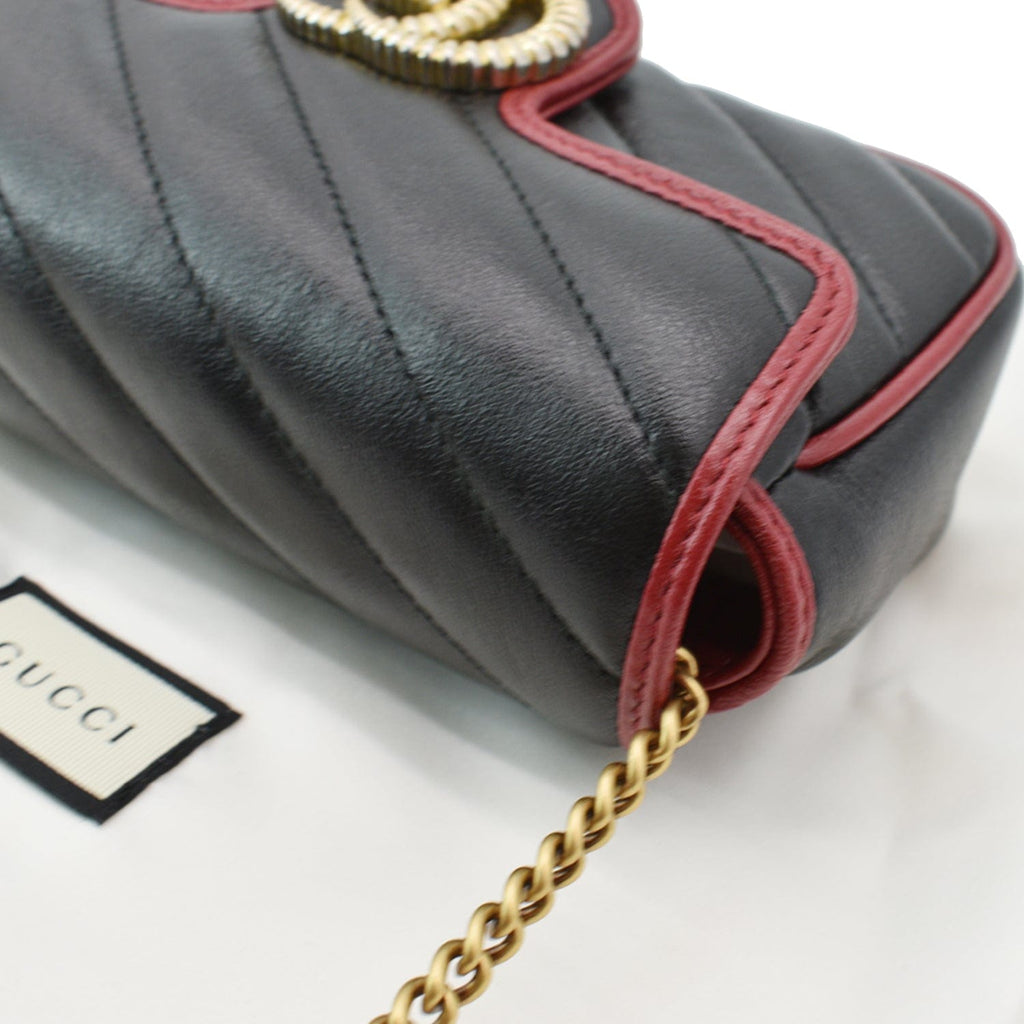 GUCCI GG Marmont Mini Matelass� Leather Shoulder Crossbody Bag Black/Cerise 574969