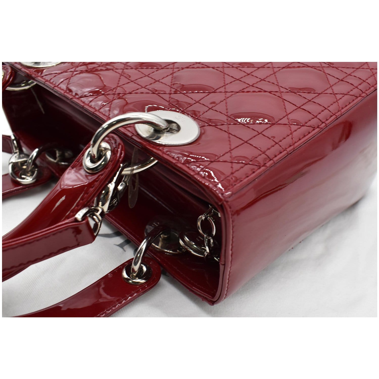 CHRISTIAN DIOR Medium Lady Dior Cannage Patent Leather Shoulder Bag Red