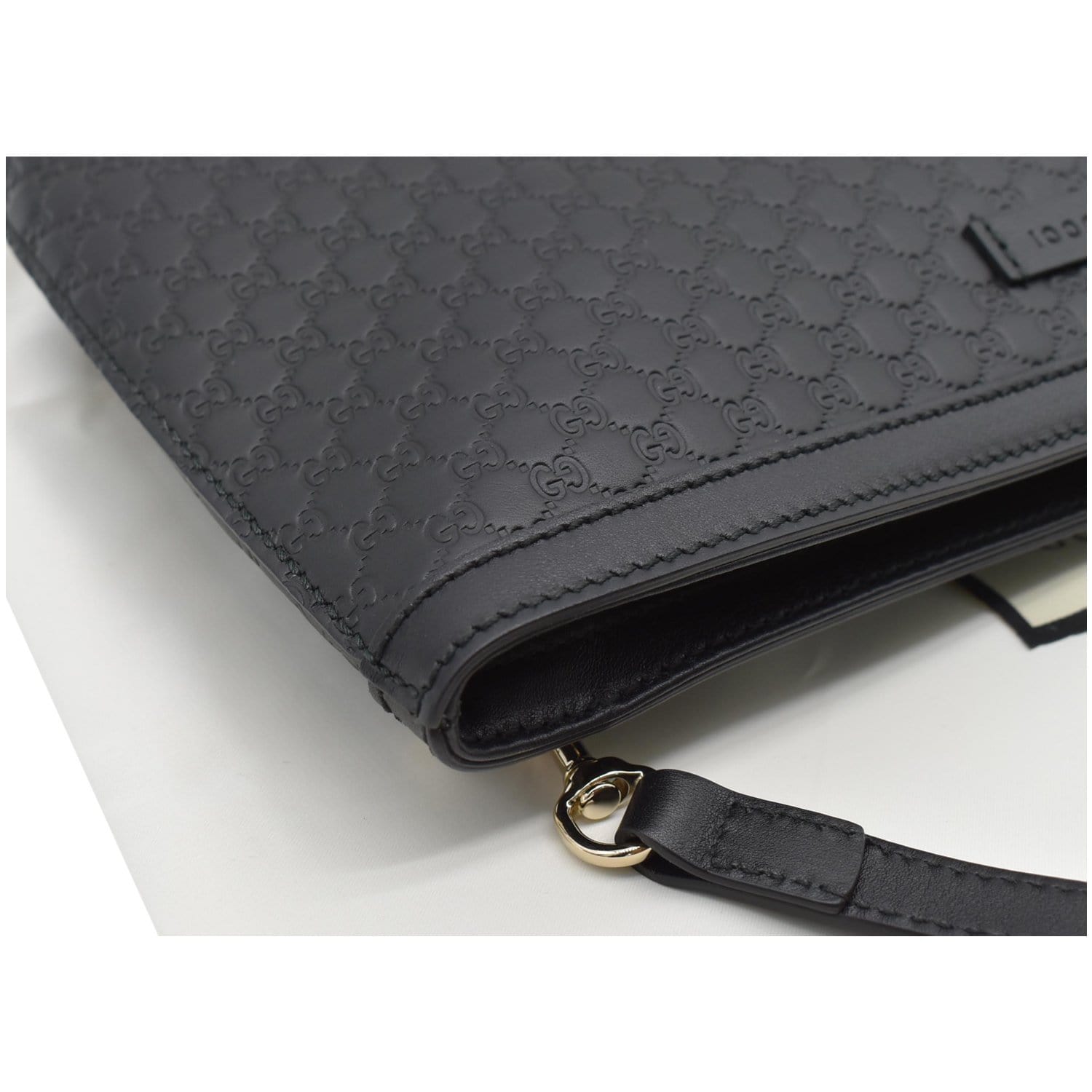 GUCCI Flat Microguccissima Leather Wallet Crossbody Black 607723