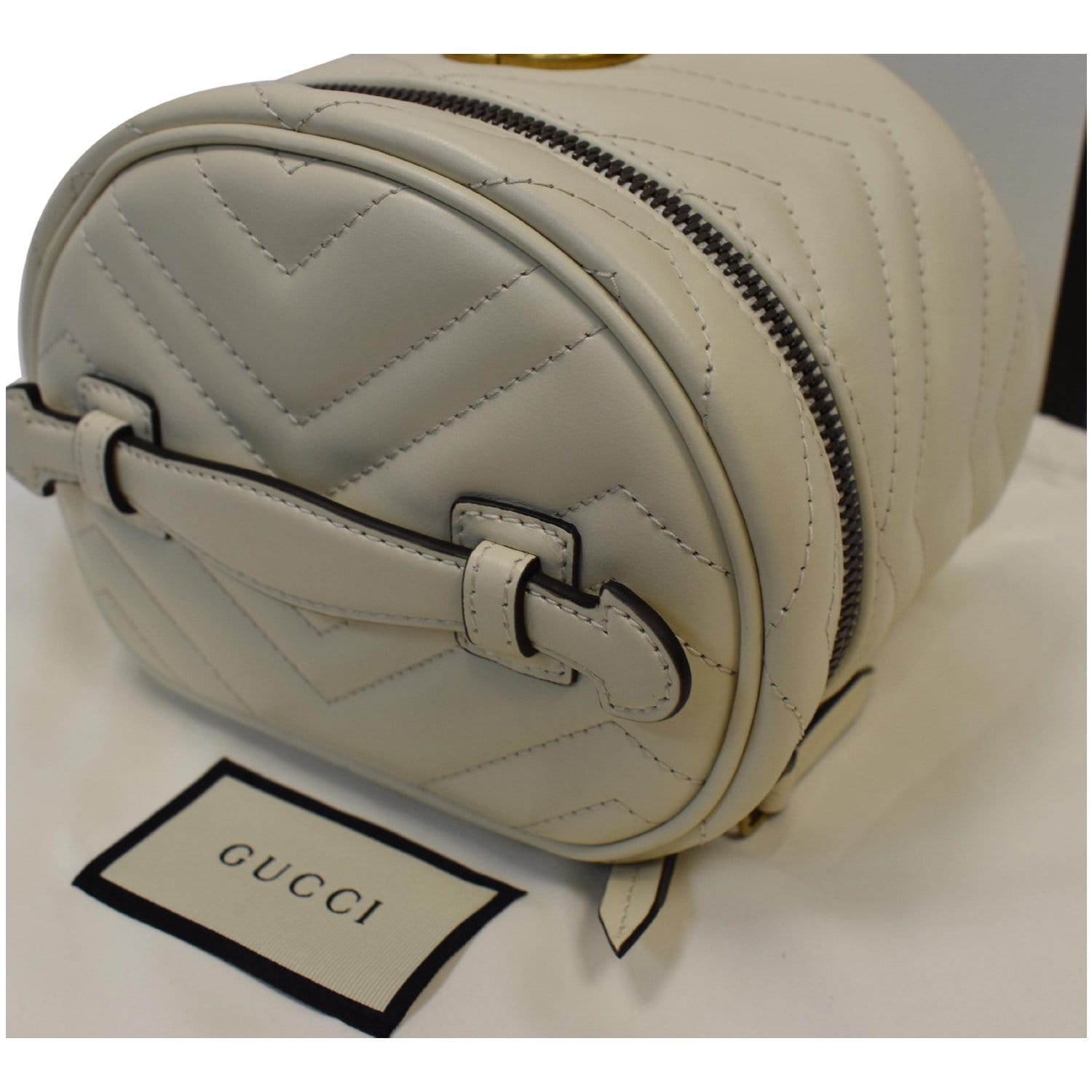 GUCCI GG Marmont Matelasse Chevron Leather Cosmetic Case White 624615