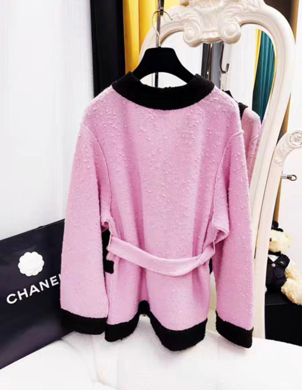 Chanel 24 Fall/Winter Wool Pink & Black igan size 40