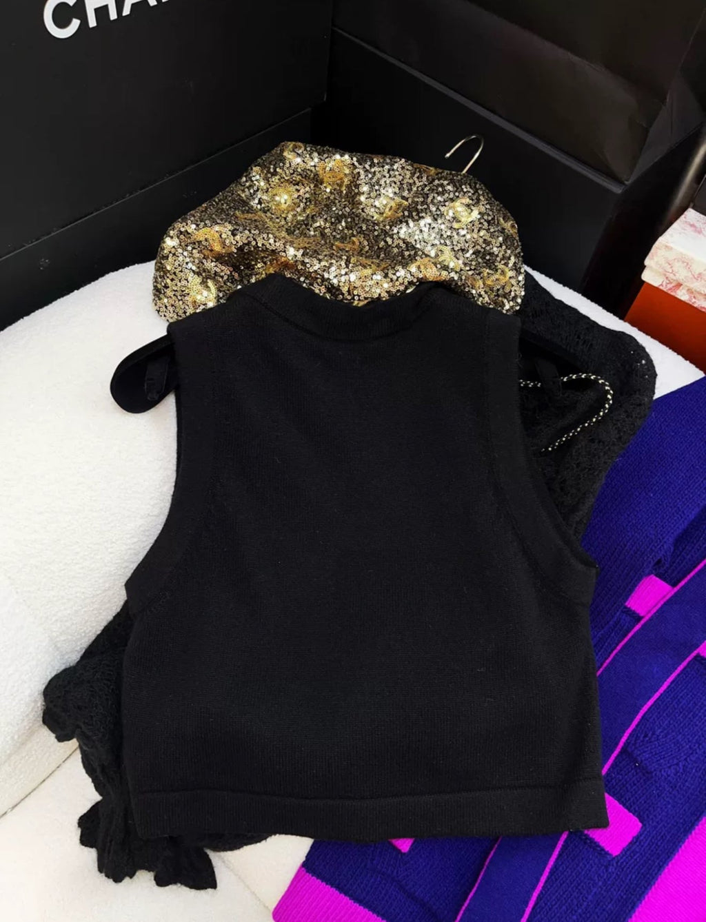 Chanel 24C Black & Gold Cashmere igan