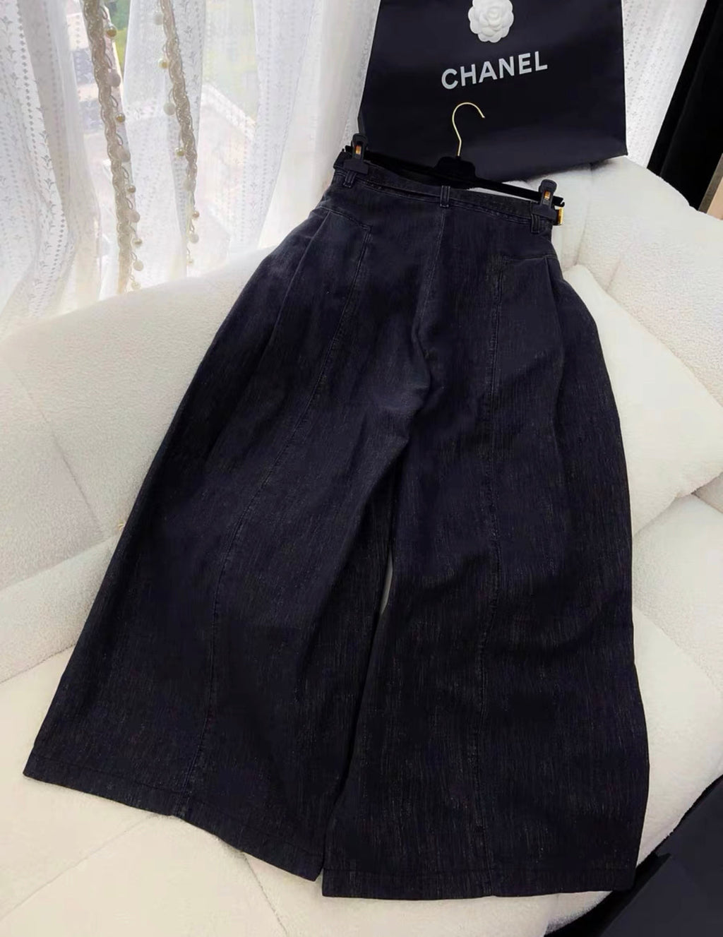 CHANEL 23S WIDE LEG DENIM PANTS + BELT size 34