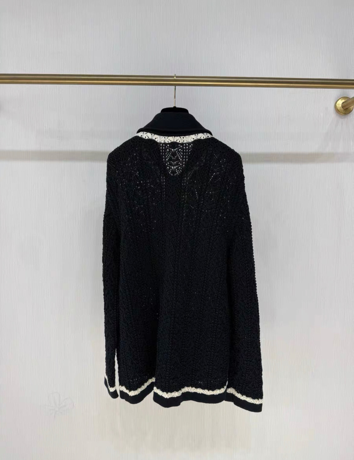 Chanel 24P black and white knitted igan size 34