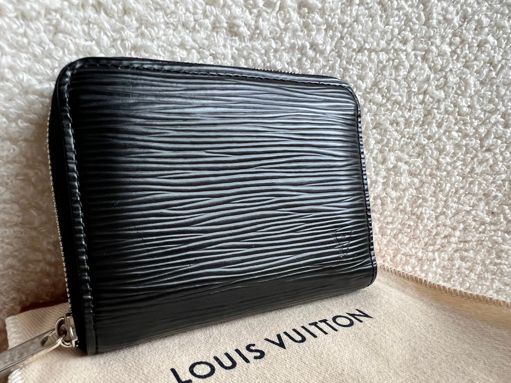 Louis Vuitton Zippy Coin Purse in Black Epi (RRP £390)