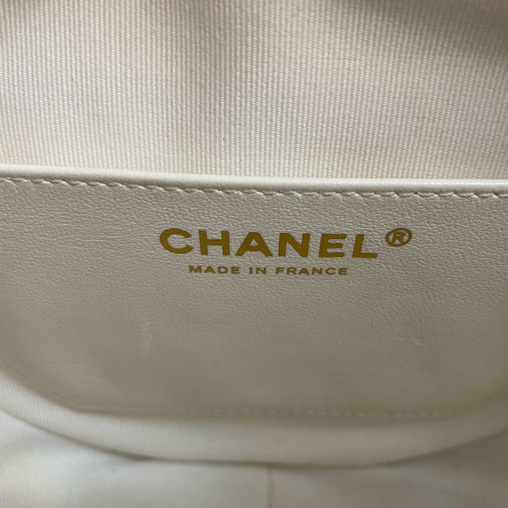 Chanel Big Heart Bag Lambskin Quilted CC In Love Clutch With Chain in White
