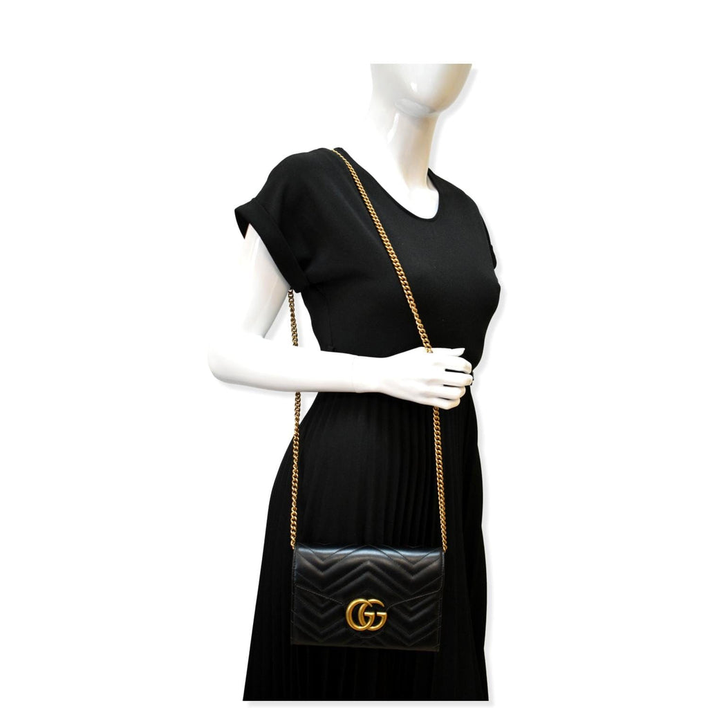 GUCCI GG Marmont Mini Matelasse Leather Crossbody Bag Black 474575