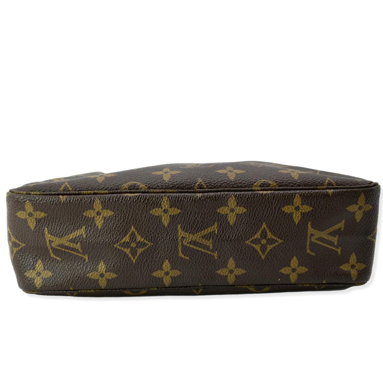 LOUIS VUITTON Monogram Canvas Trousse Toilette 28 Clutch Brown