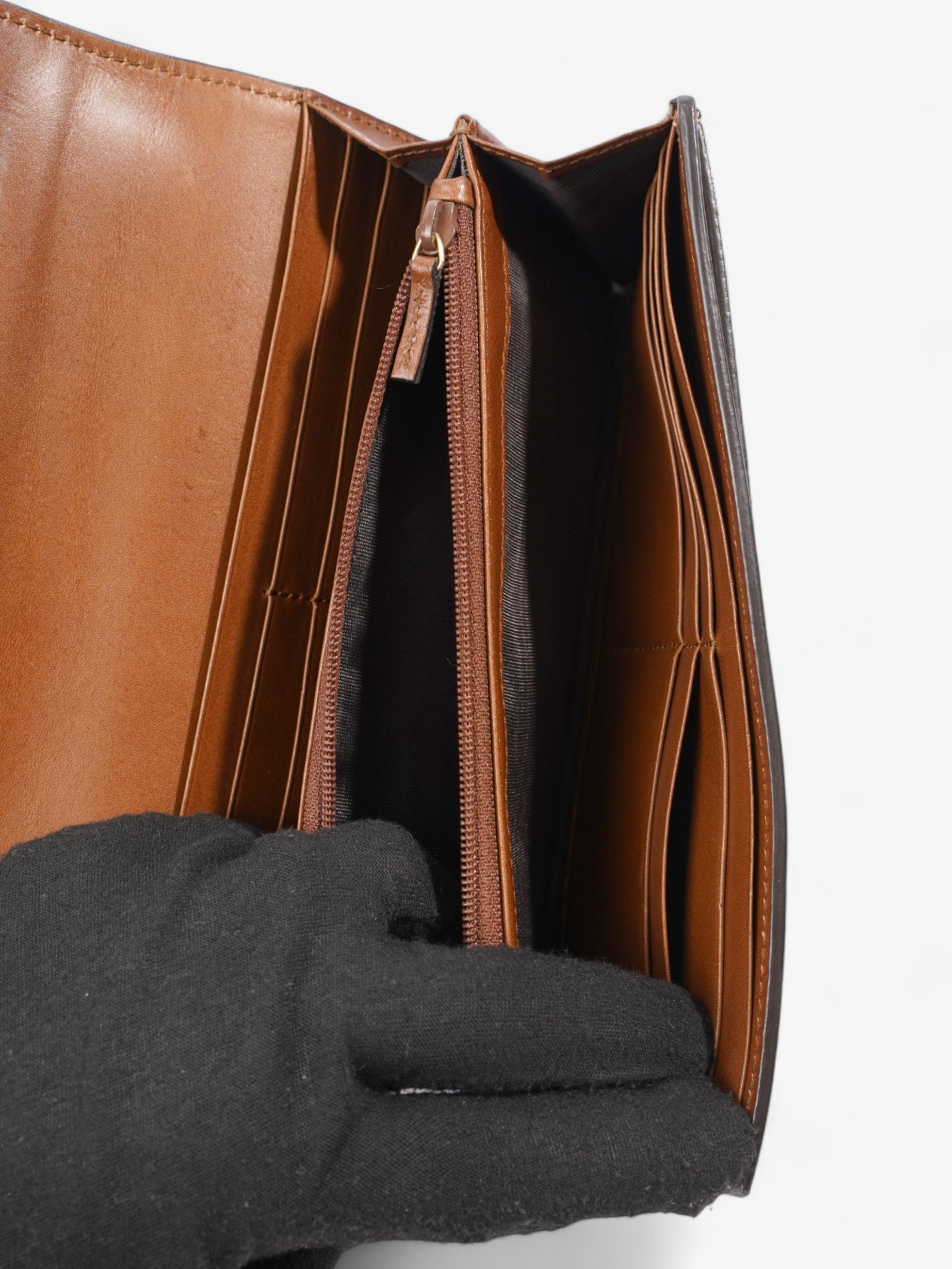 Gucci Continental Wallet Brown / GG Supreme Calfskin Leather