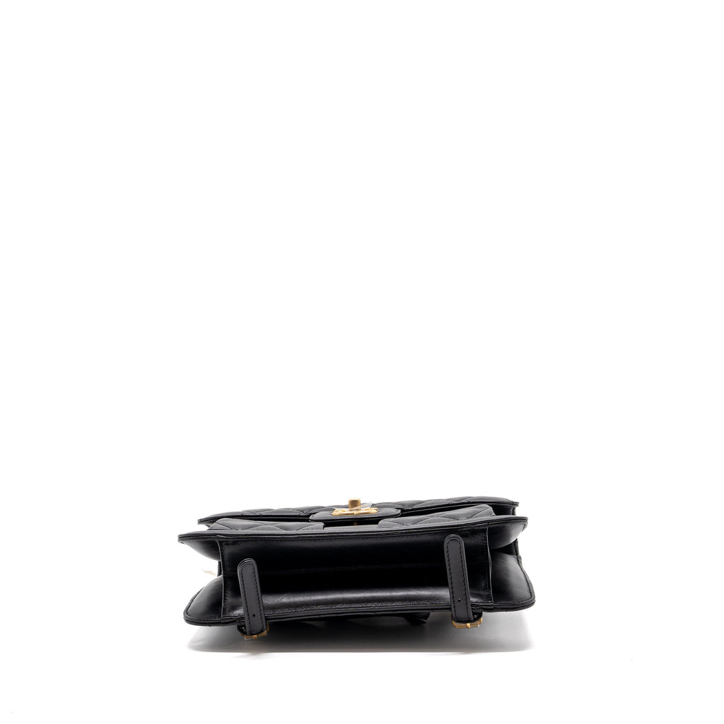 Chanel 23S flap backpack calfskin black brushed  (microchip)