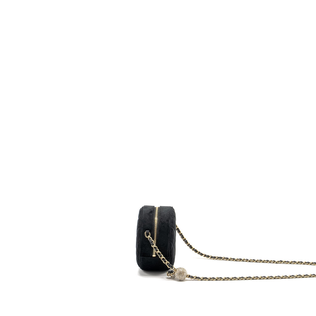 Chanel Pearl Crush Round Clutch Quilted Velvet Black L