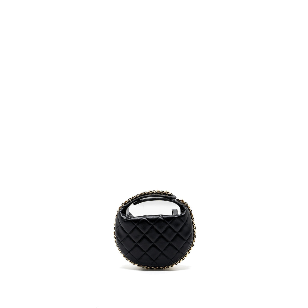 Chanel 23C round Clutch lambskin black  (microchip)
