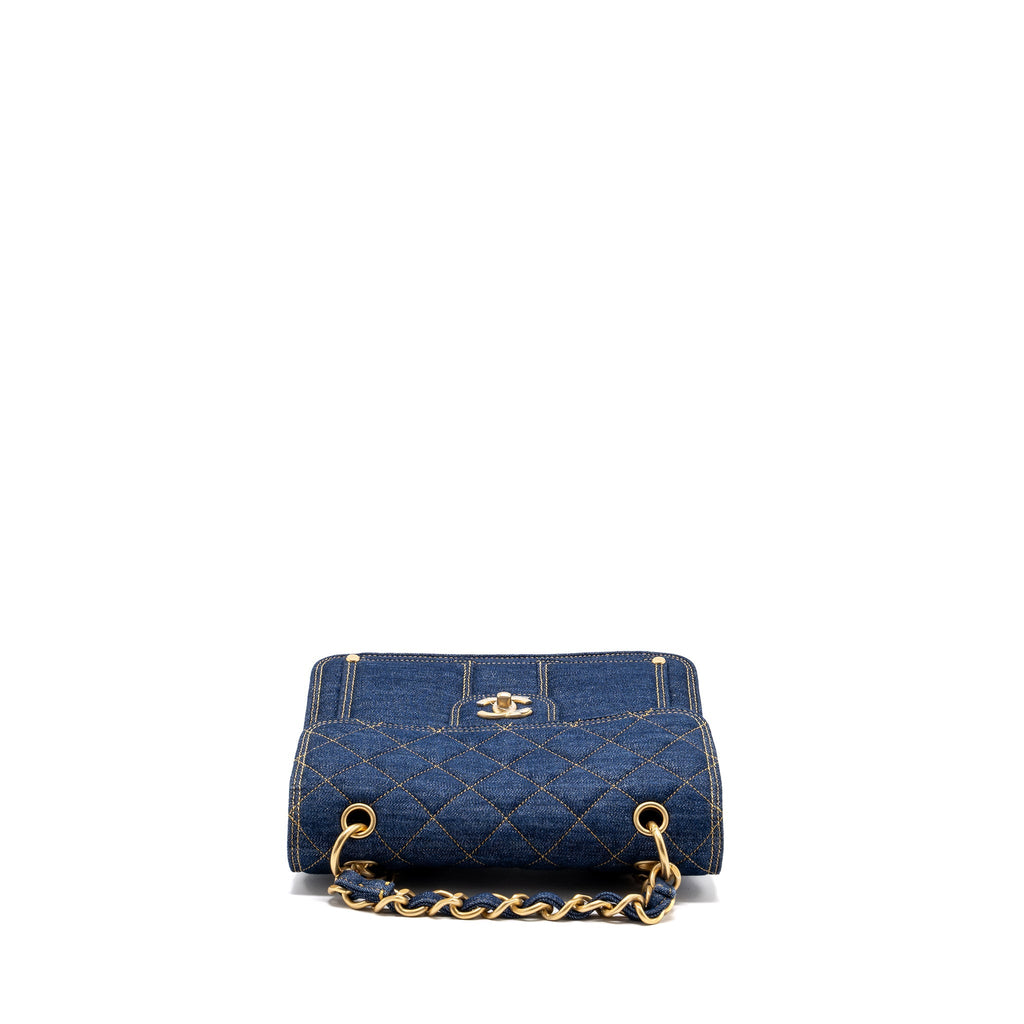 Chanel 23S flap backpack denim blue with  (microchip)