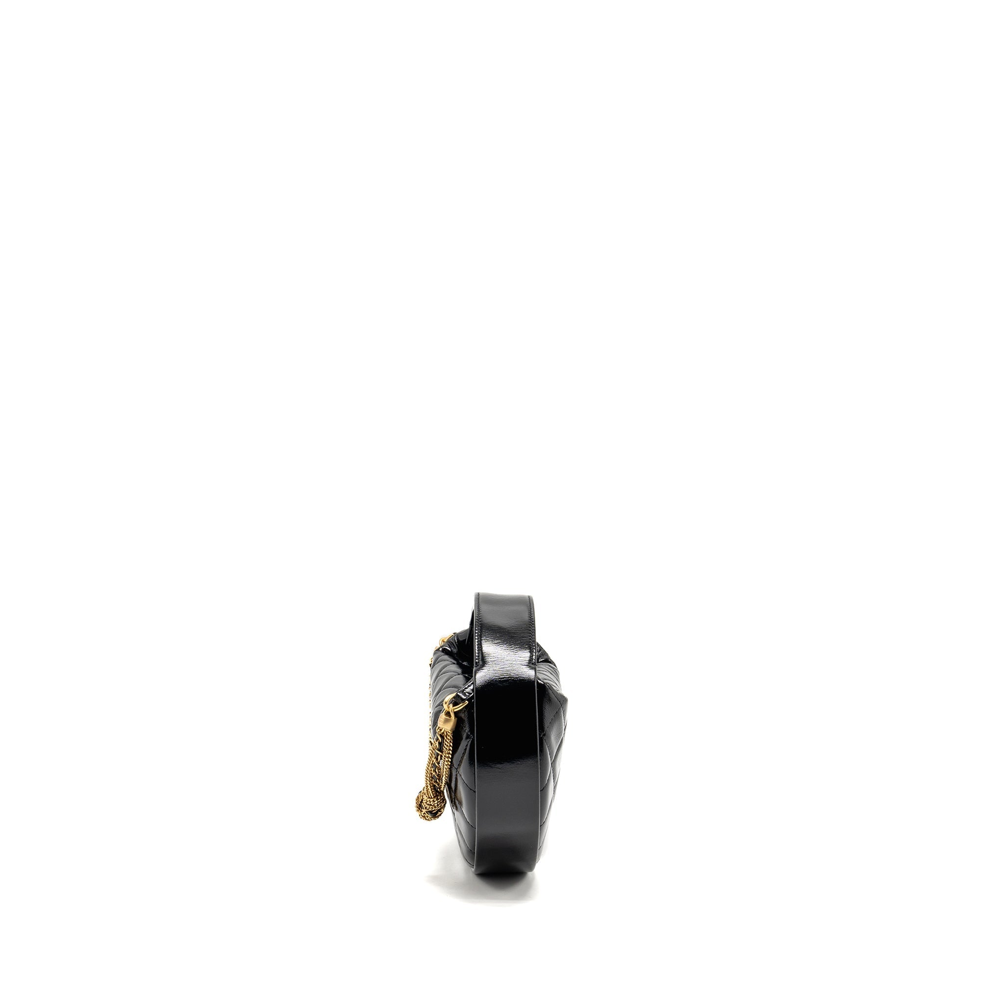 Chanel 21A Round Clutch with Detail Chain Calfskin Black (microchip)