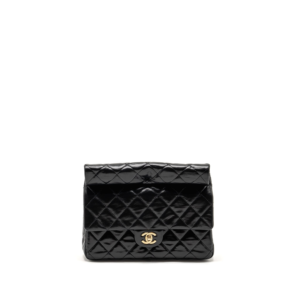 Chanel 23A quilted flap clutch calfskin black L (microchip)