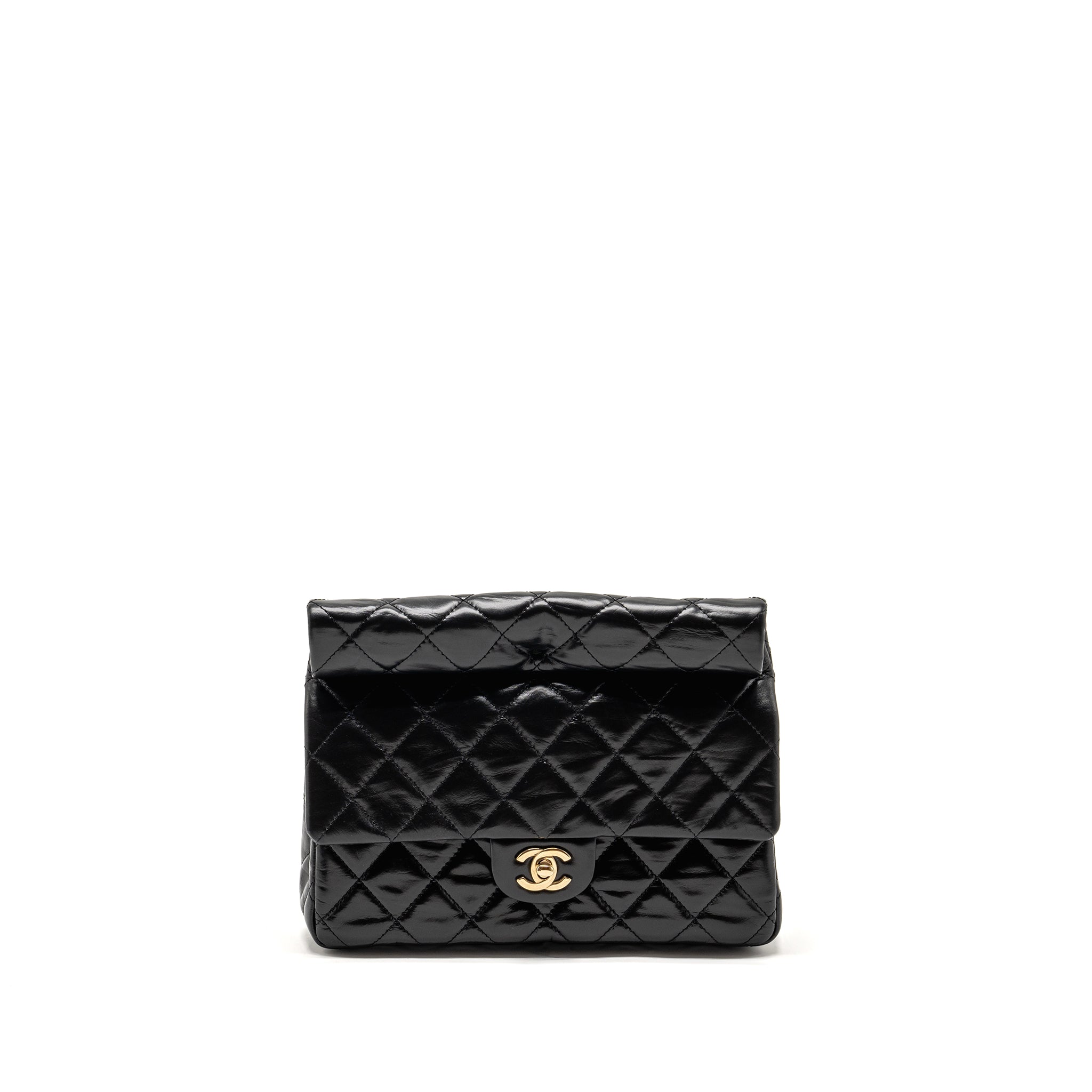 Chanel 23A quilted flap clutch calfskin black L (microchip)